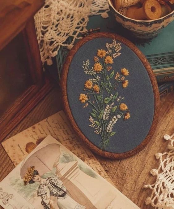 Dark Academia Bedroom Textiles - floral embroidered decor